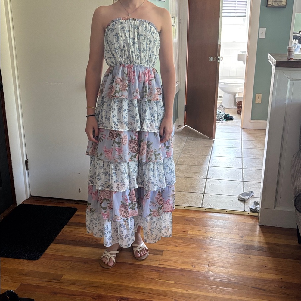 Floral Layered Ruffle Dress - Picture 2 of 2